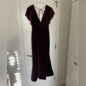Dark Berry Red Ellis Flutter Sleeve Velvet Jenny Yoo Dress Size 2